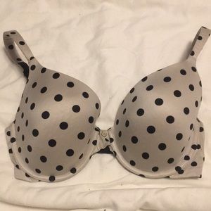 Polka dot VS Lined perfect coverage • 32DD